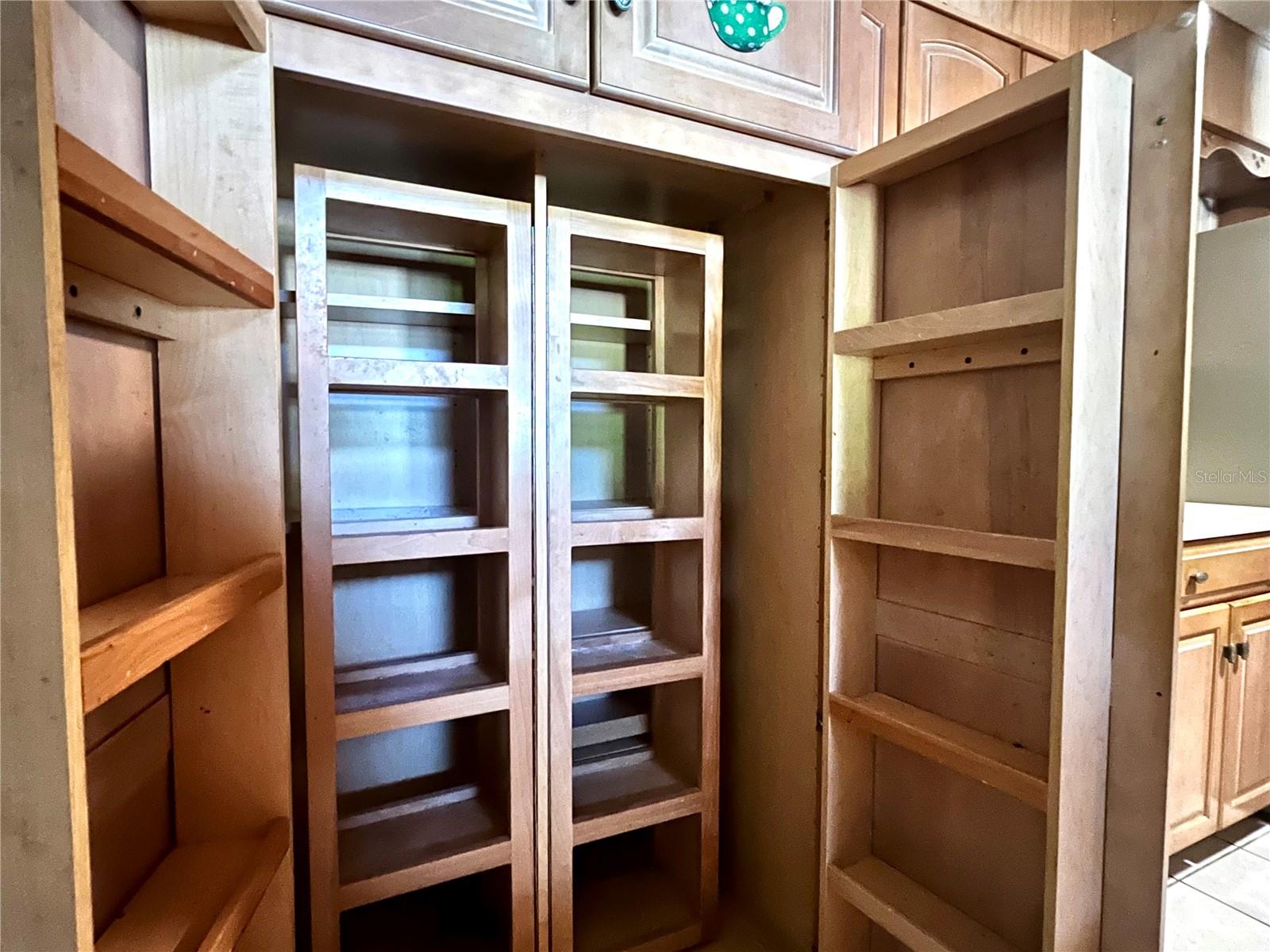 MEADOW WOOD FARMS UN 01 - Residential