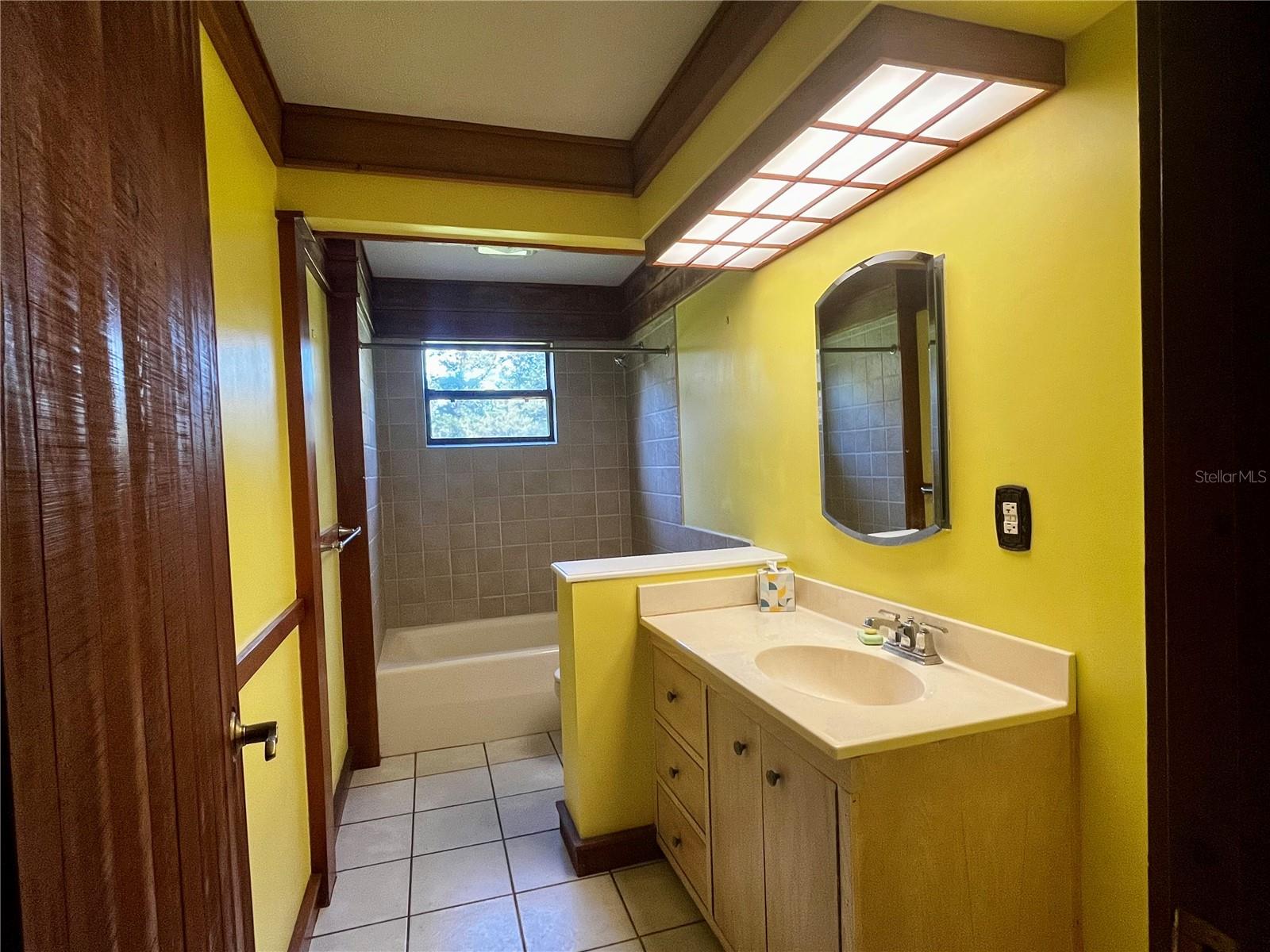 MEADOW WOOD FARMS UN 01 - Residential