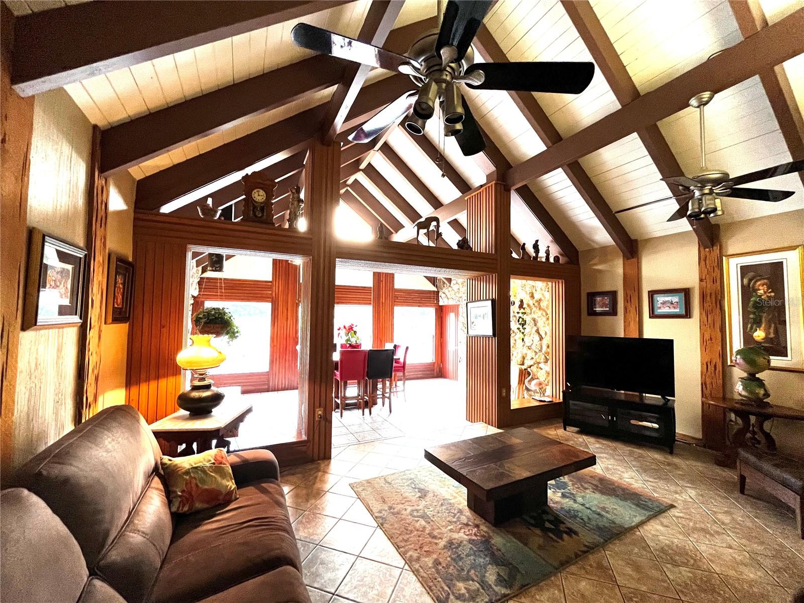 MEADOW WOOD FARMS UN 01 - Residential