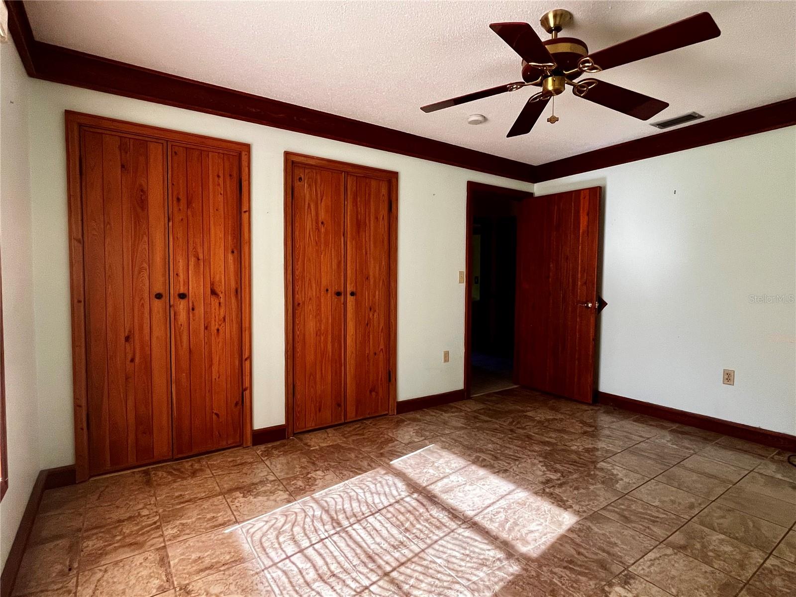 MEADOW WOOD FARMS UN 01 - Residential