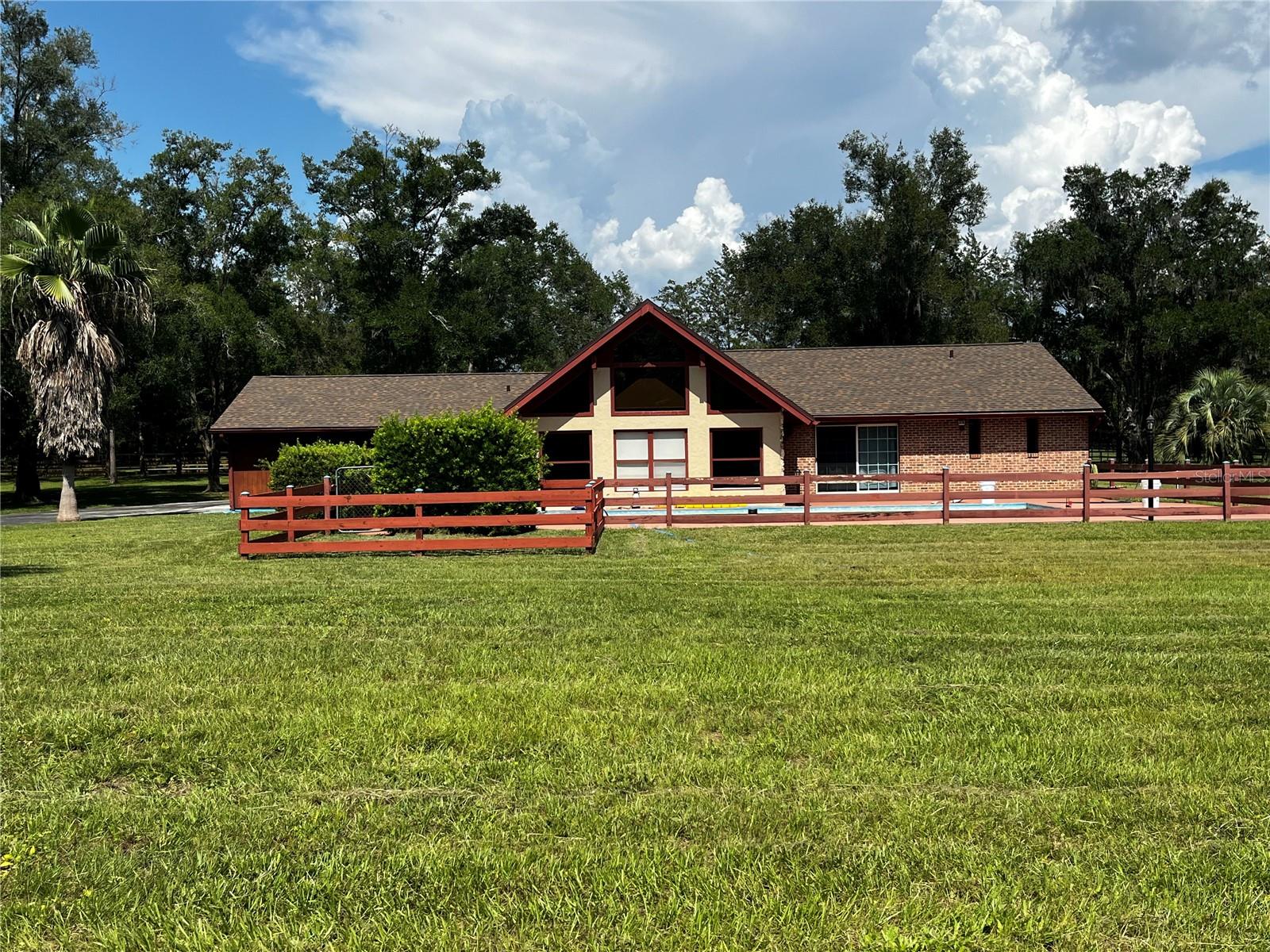 MEADOW WOOD FARMS UN 01 - Residential