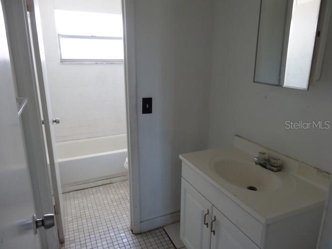 NORTH WEST LAUDERDALE 25-25 B - Residential Lease