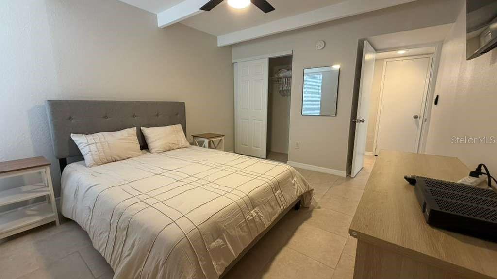 LAKESHORE CLUB - Residential