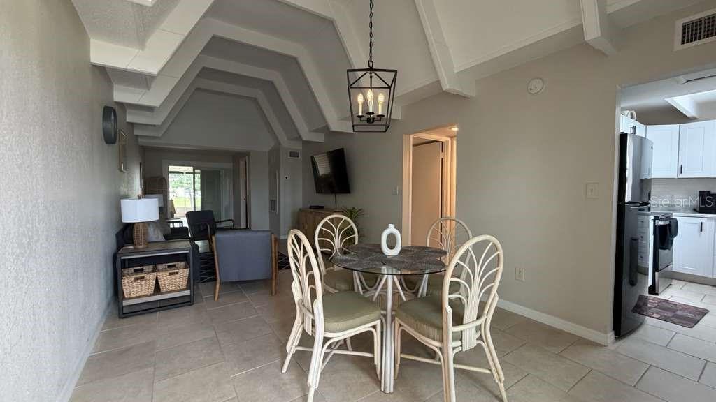 LAKESHORE CLUB - Residential