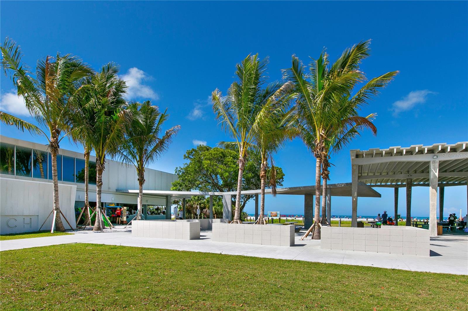 WINDWARD PASSAGE - Residential