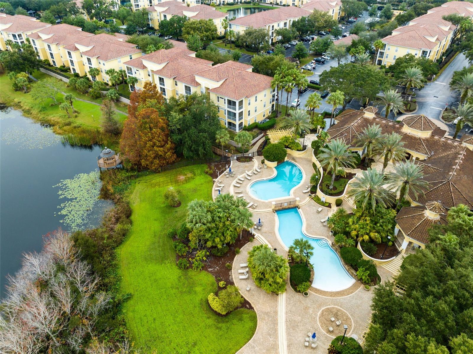 VISCONTI WEST CONDO - Residential