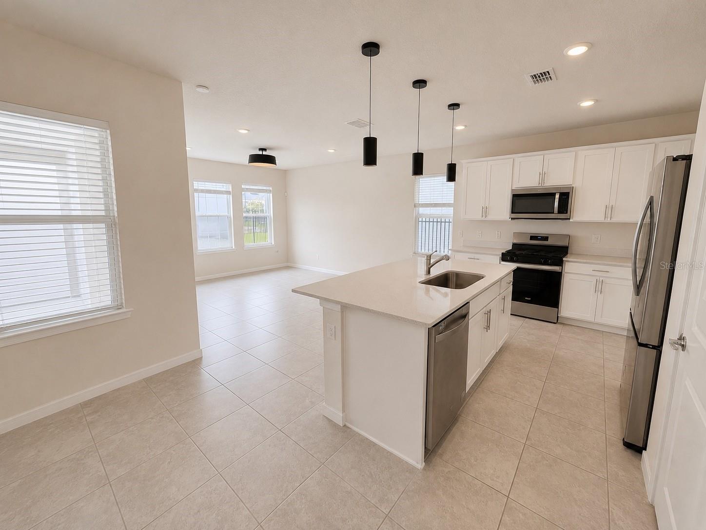 WINDING MDWS - Residential Lease