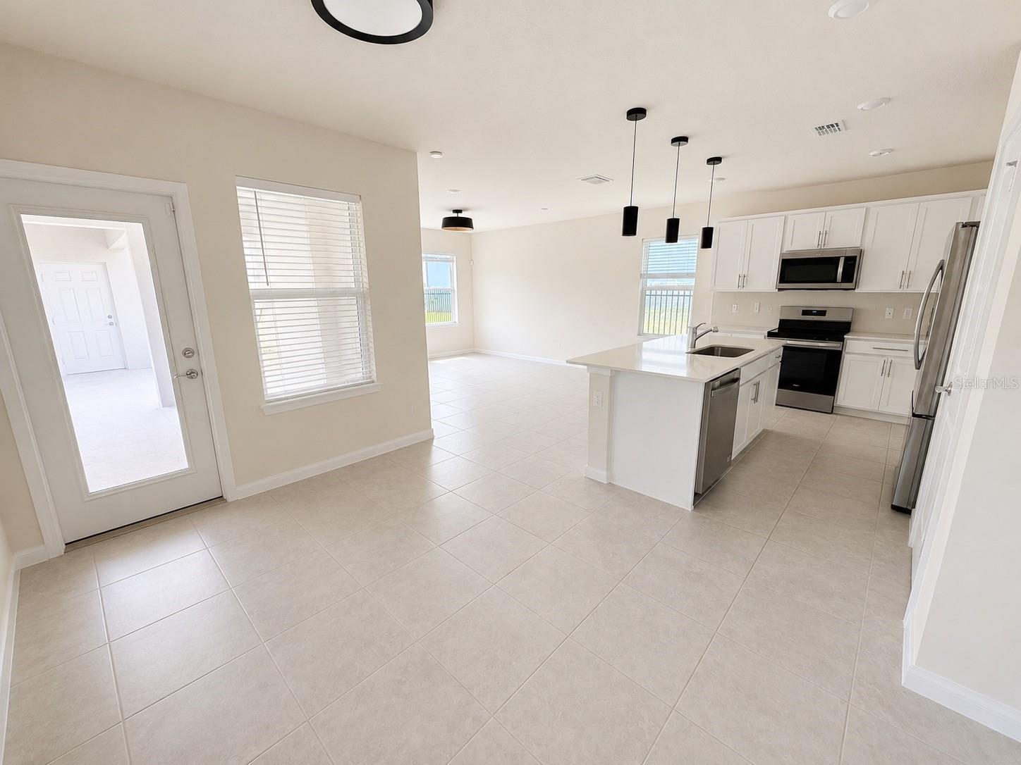 WINDING MDWS - Residential Lease