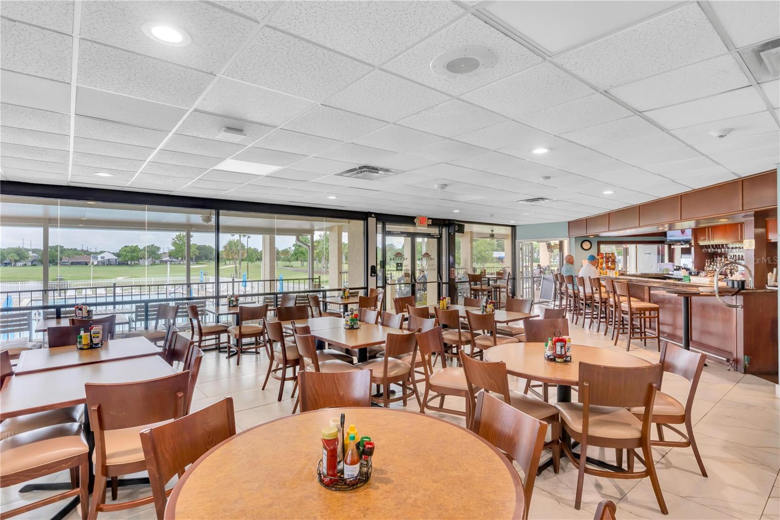 VENTURA, OASIS 2 CONDO PH 3 - Residential