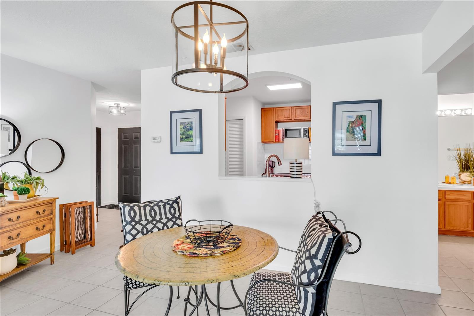 VENTURA, OASIS 2 CONDO PH 3 - Residential