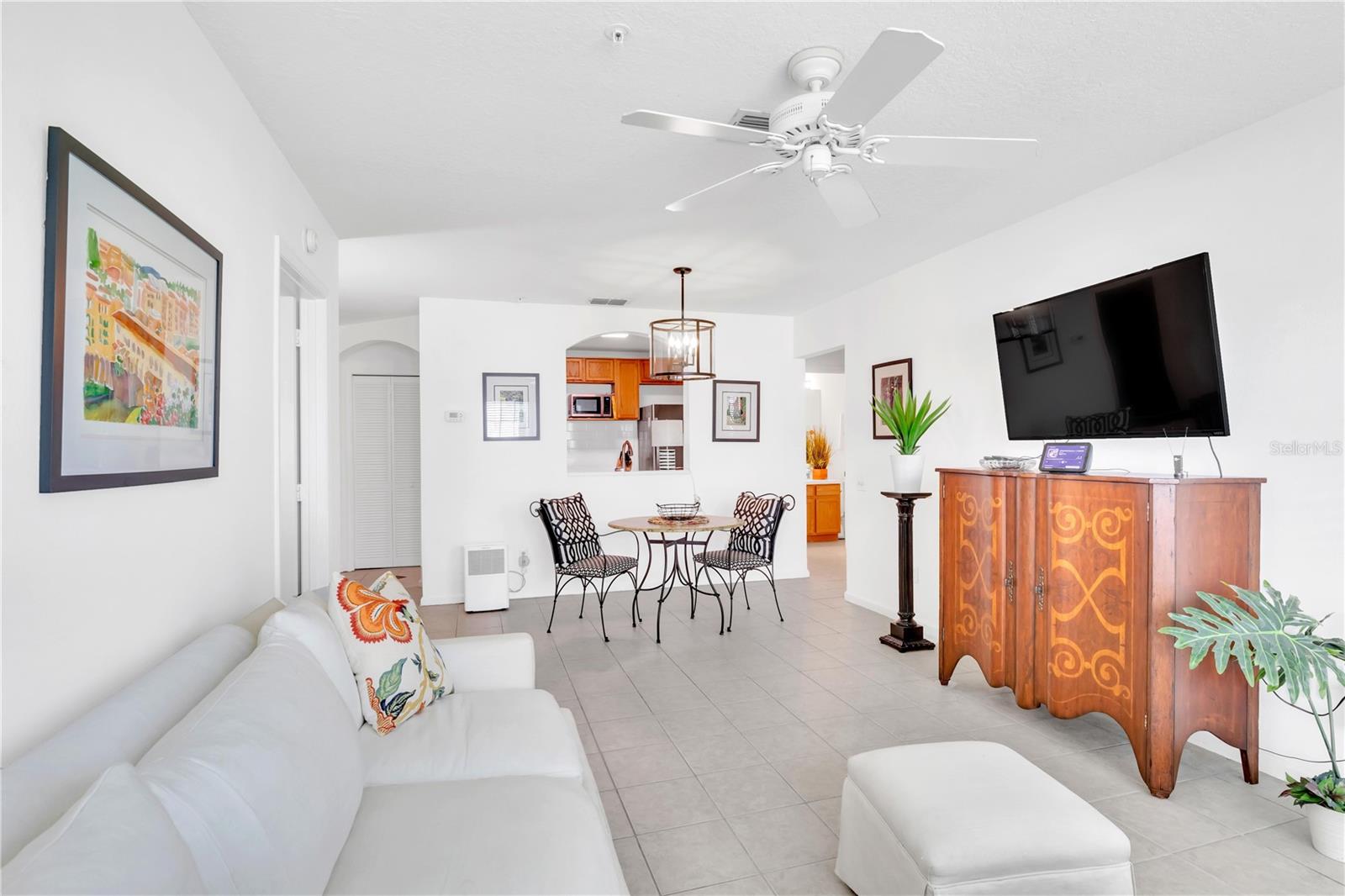 VENTURA, OASIS 2 CONDO PH 3 - Residential