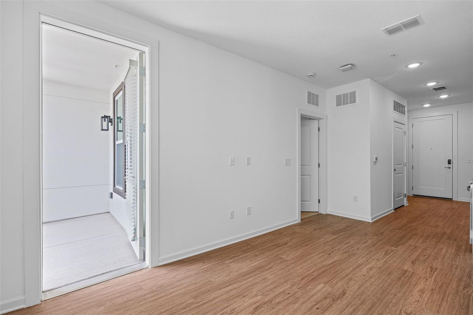 LUNARA APARTMENTS - Residential Lease
