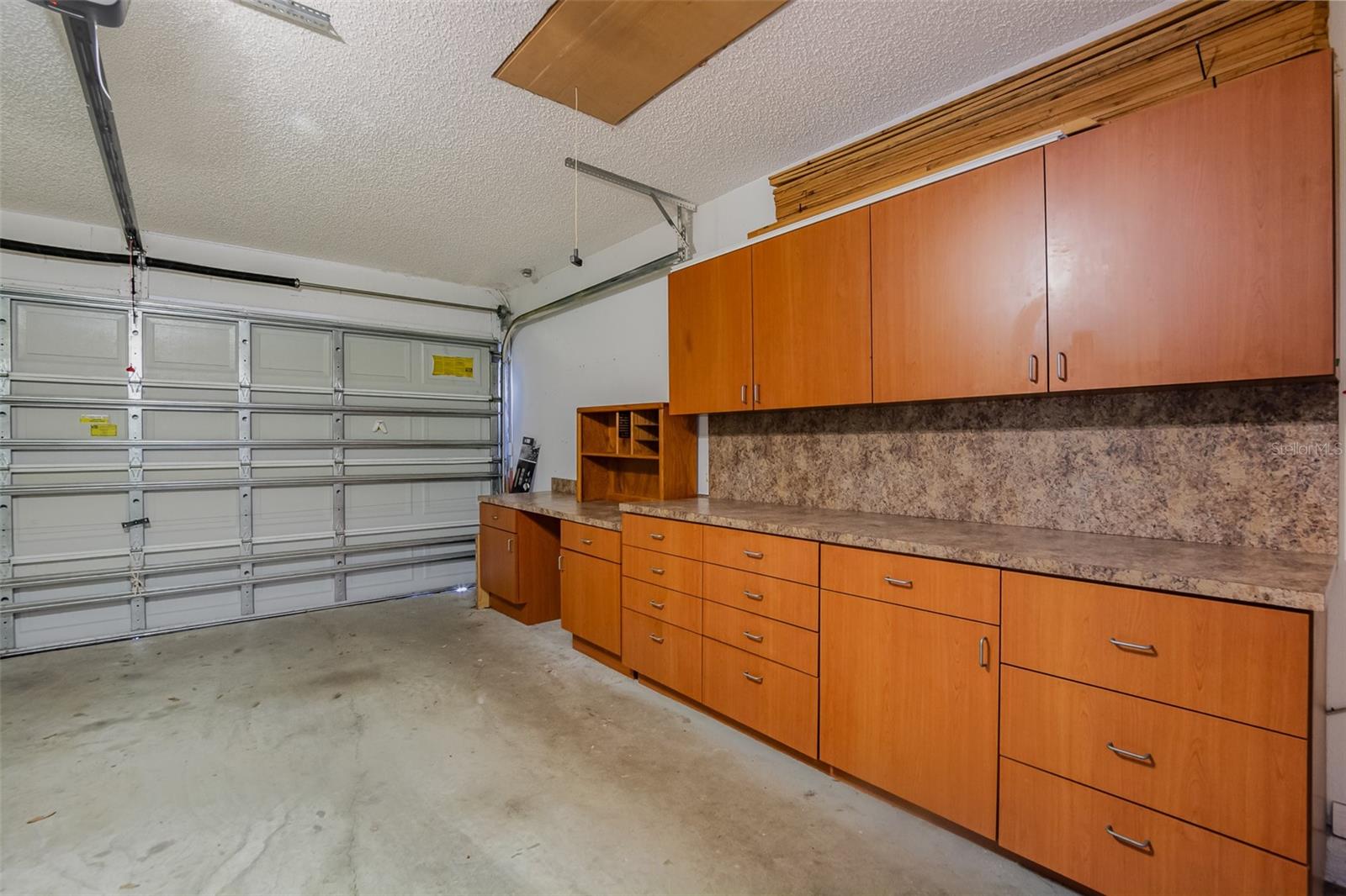 MINNEOLA PINE BLUFF PH 02 LT 98 PB 50 P - Residential