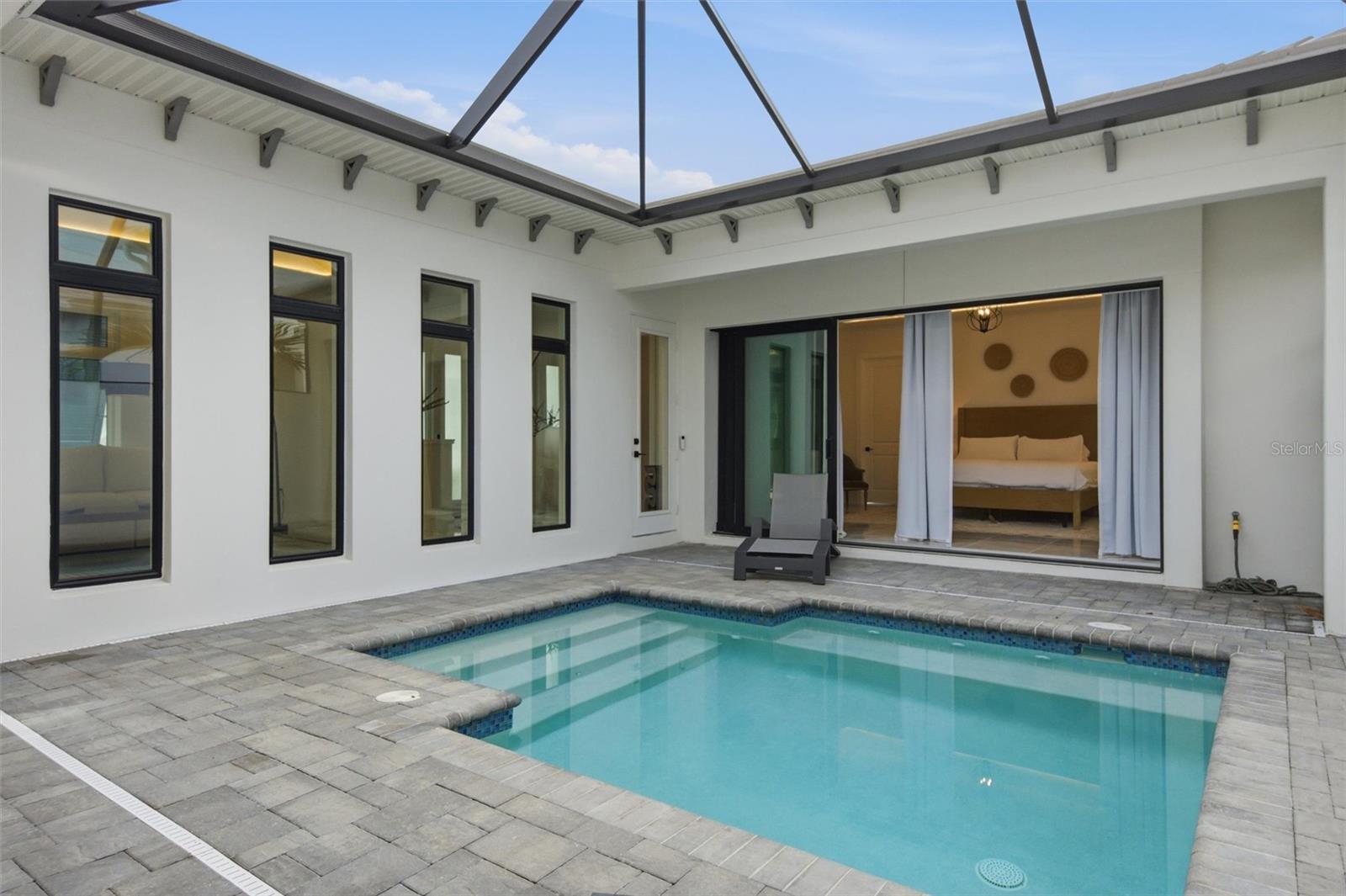 AQUA LAGOON - Residential