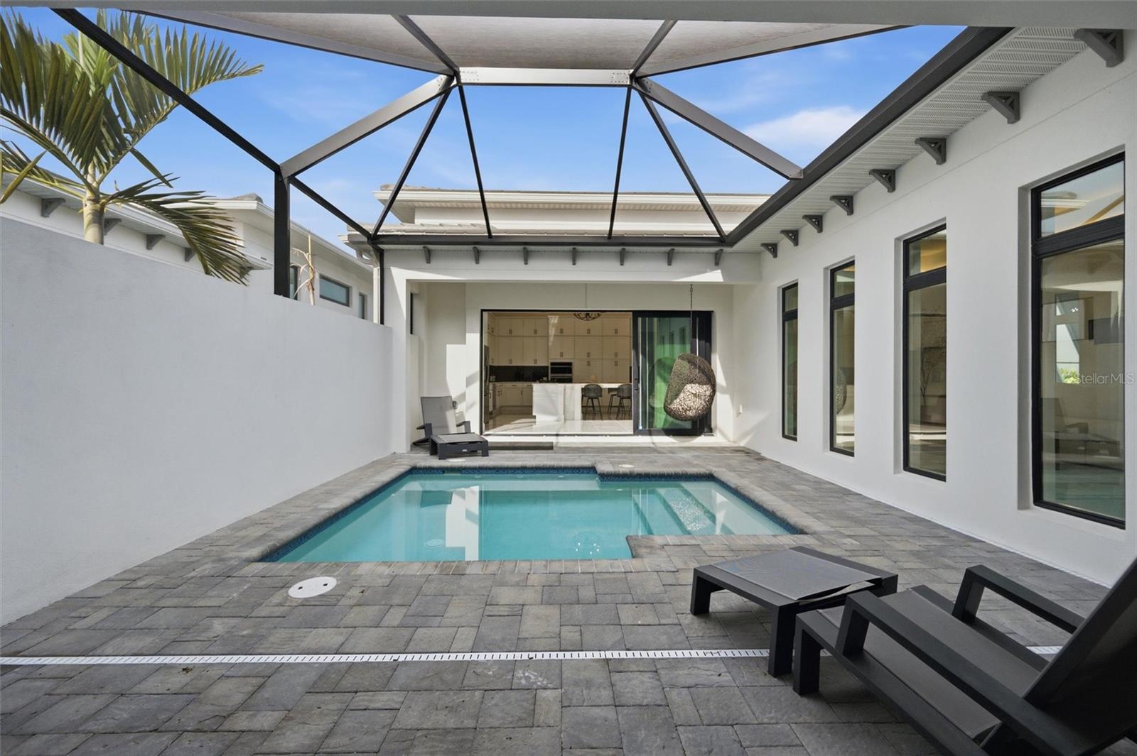 AQUA LAGOON - Residential
