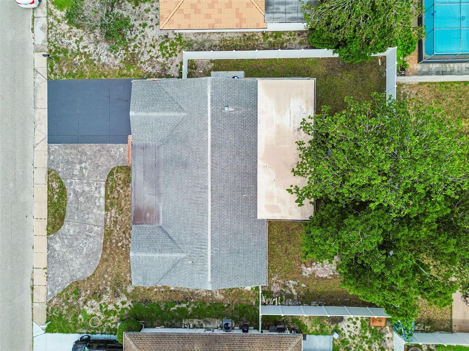 COLONIAL HILLS - Residential