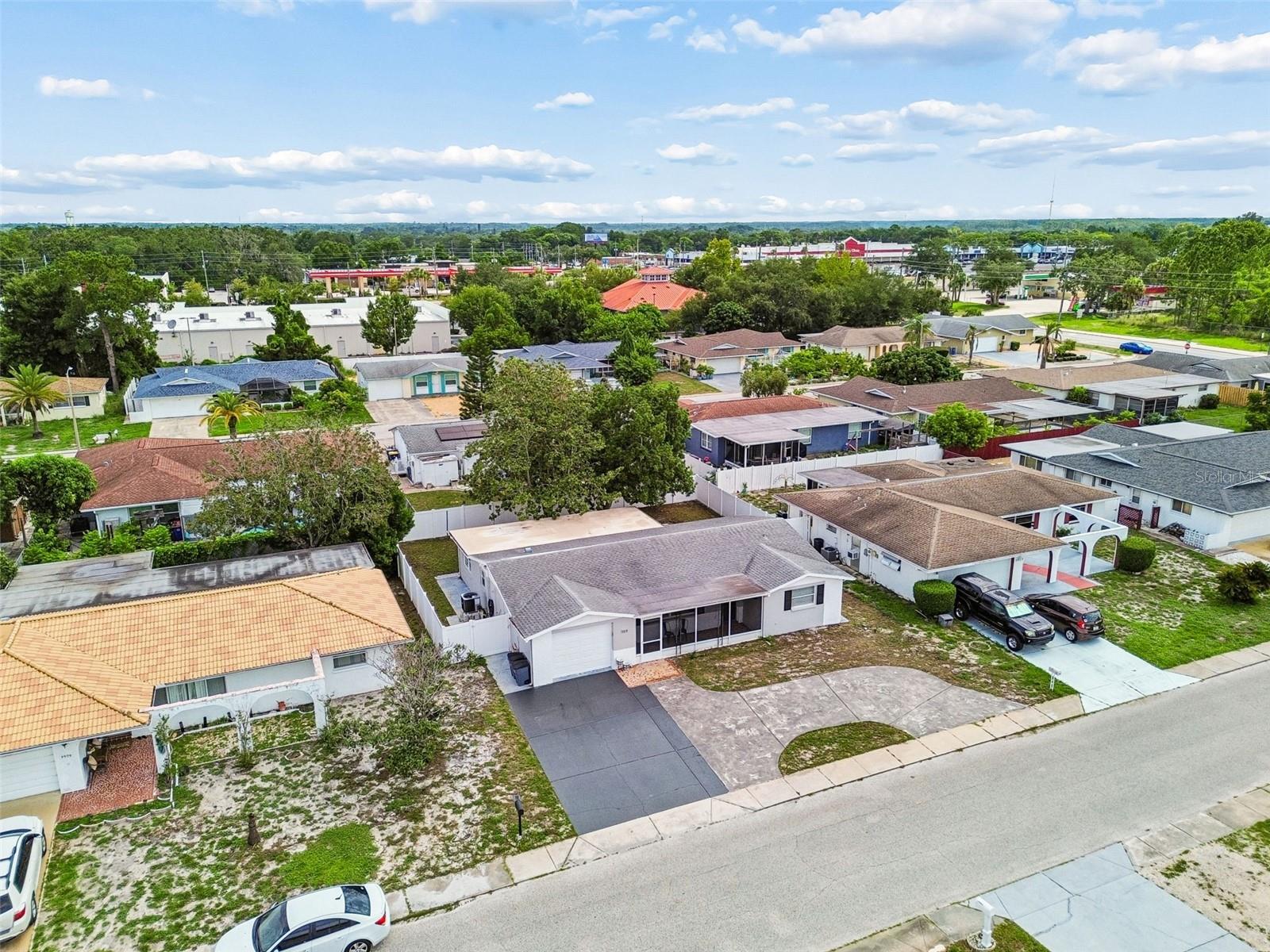 COLONIAL HILLS - Residential