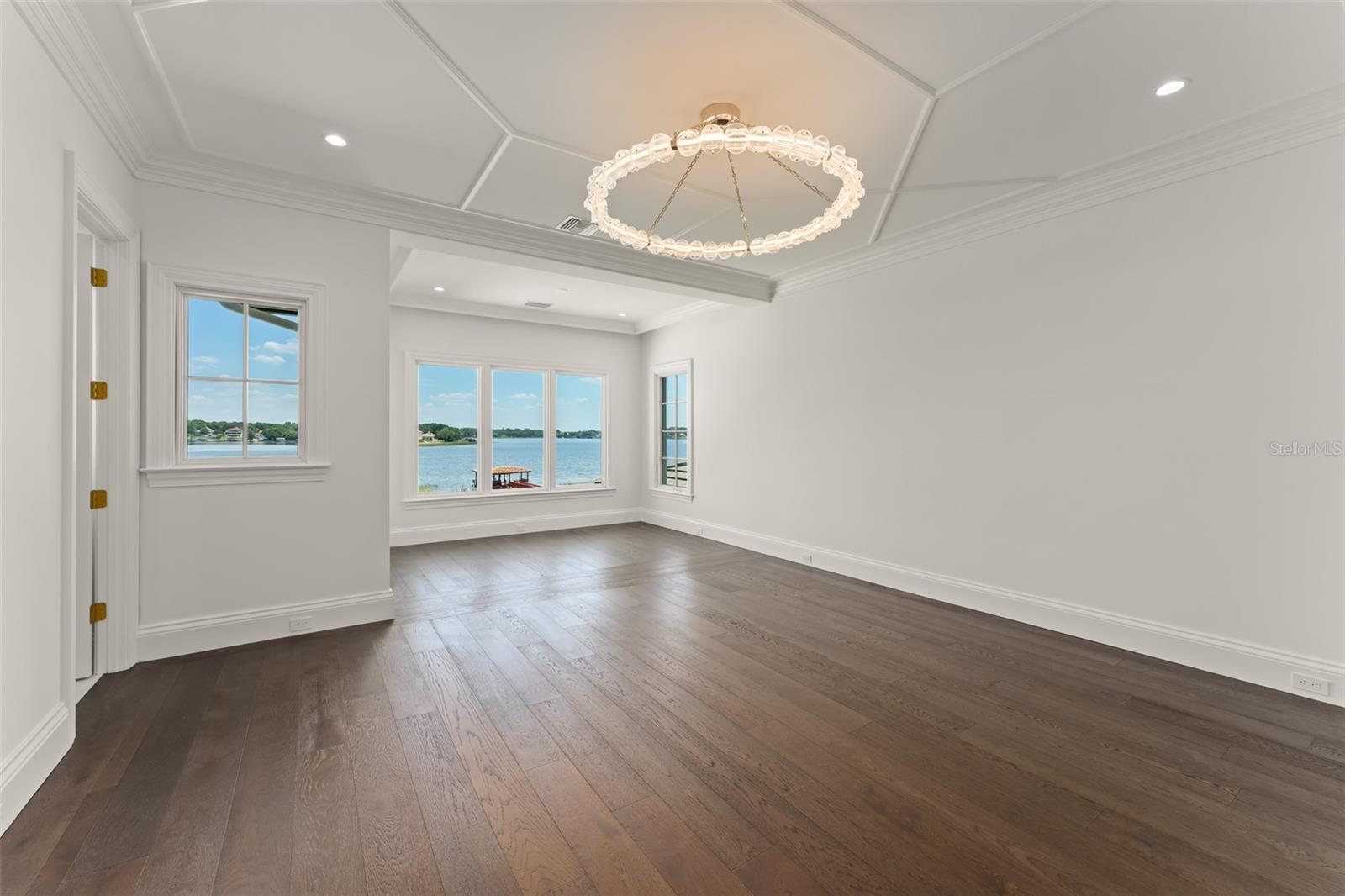 LAKE DOWN POINTE 50 42 - Residential