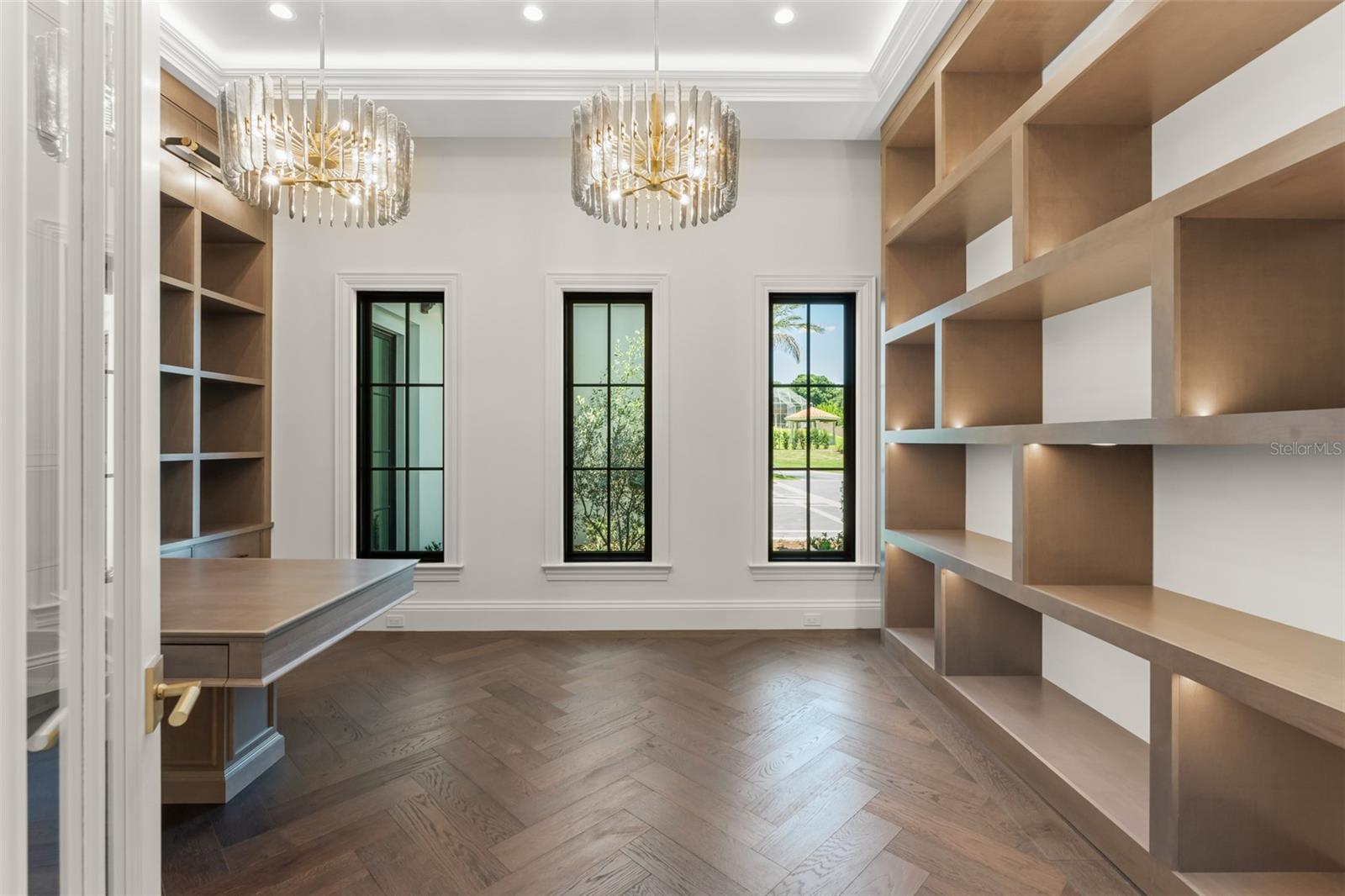 LAKE DOWN POINTE 50 42 - Residential