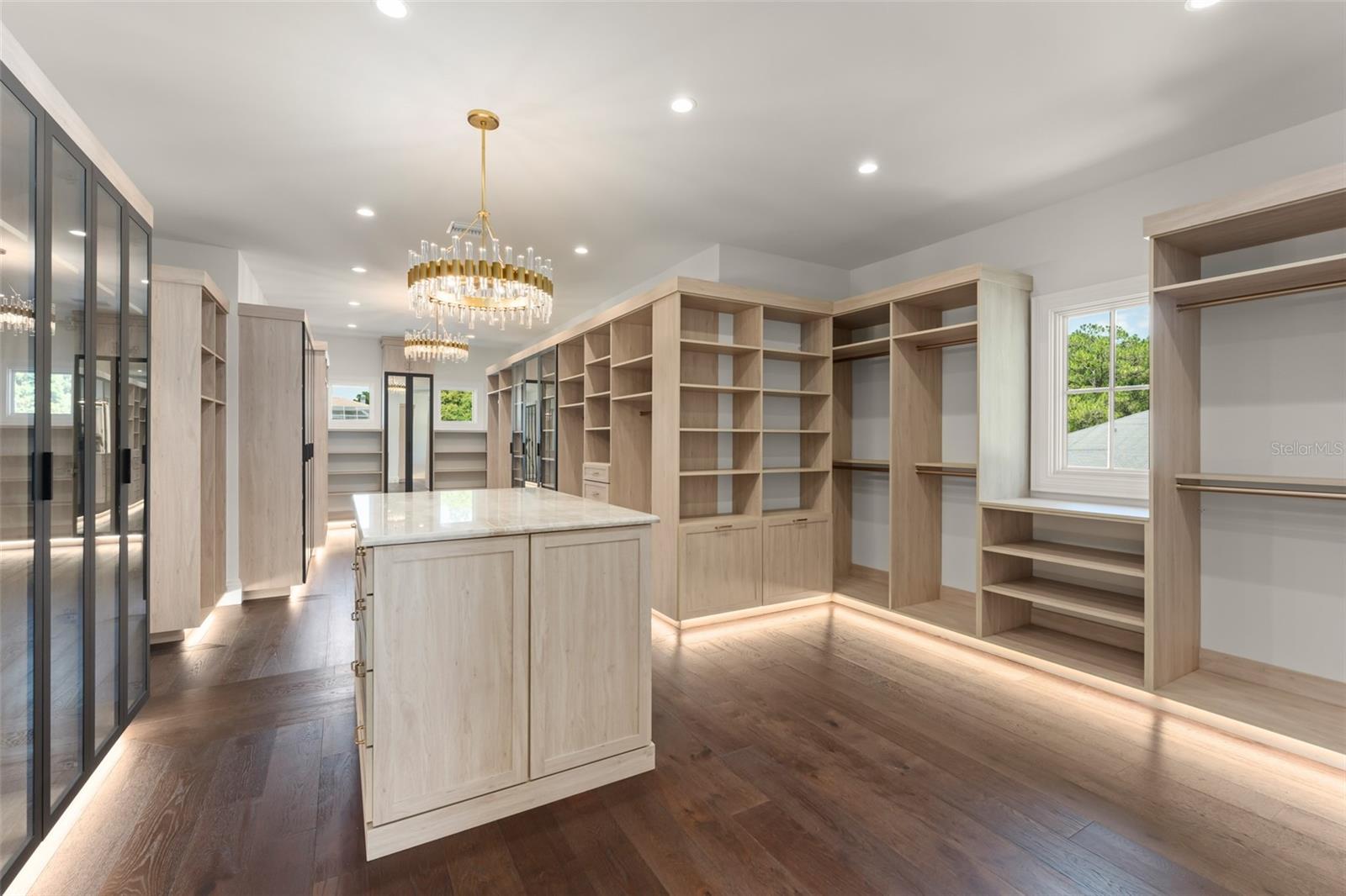 LAKE DOWN POINTE 50 42 - Residential