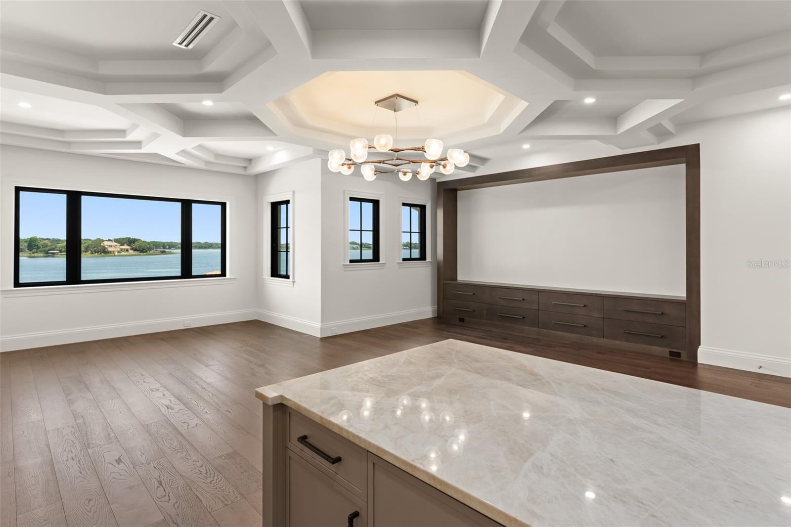 LAKE DOWN POINTE 50 42 - Residential