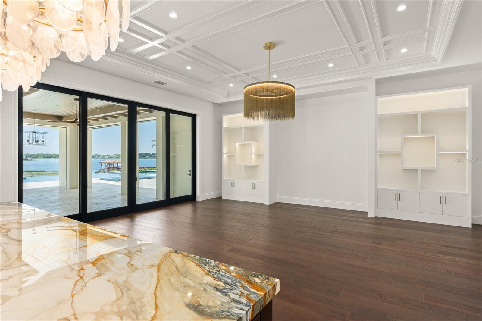 LAKE DOWN POINTE 50 42 - Residential