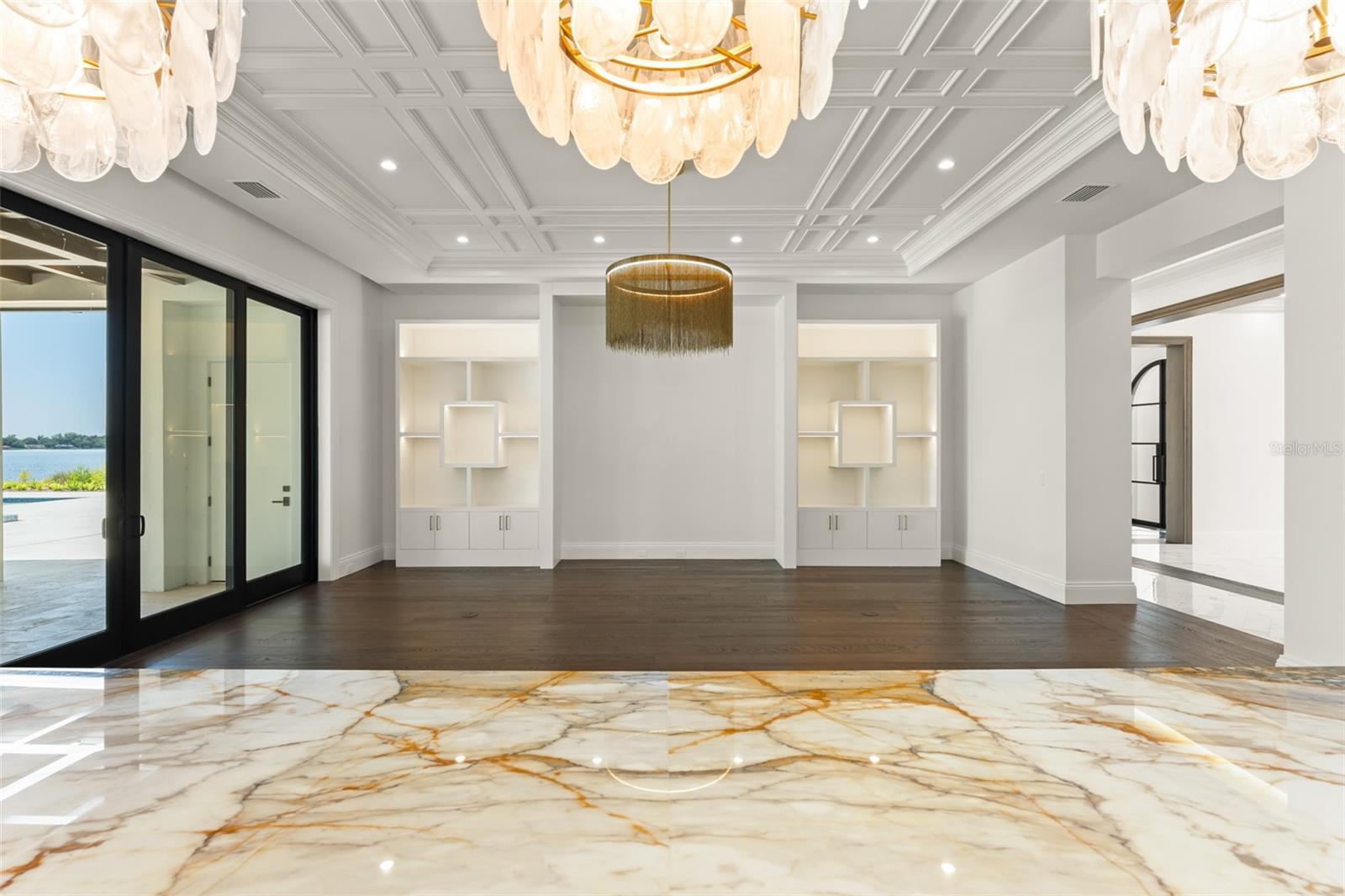 LAKE DOWN POINTE 50 42 - Residential