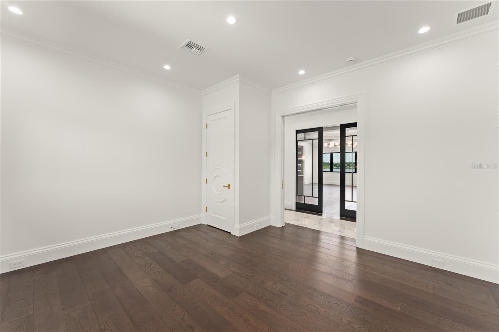 LAKE DOWN POINTE 50 42 - Residential