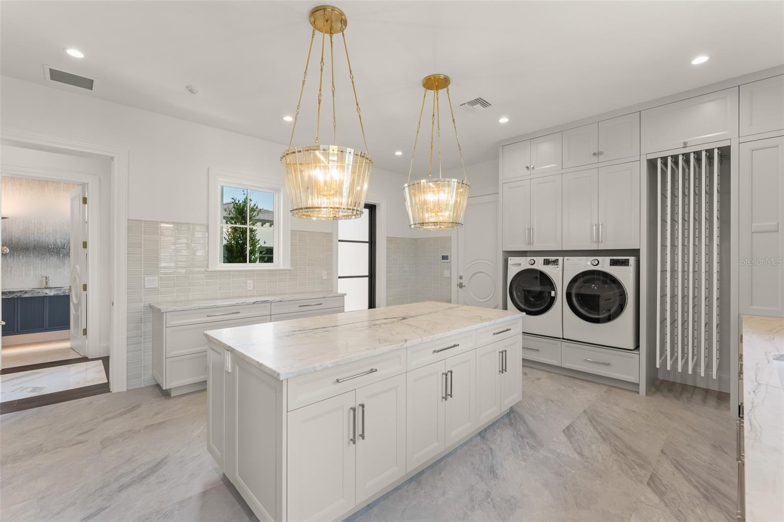 LAKE DOWN POINTE 50 42 - Residential
