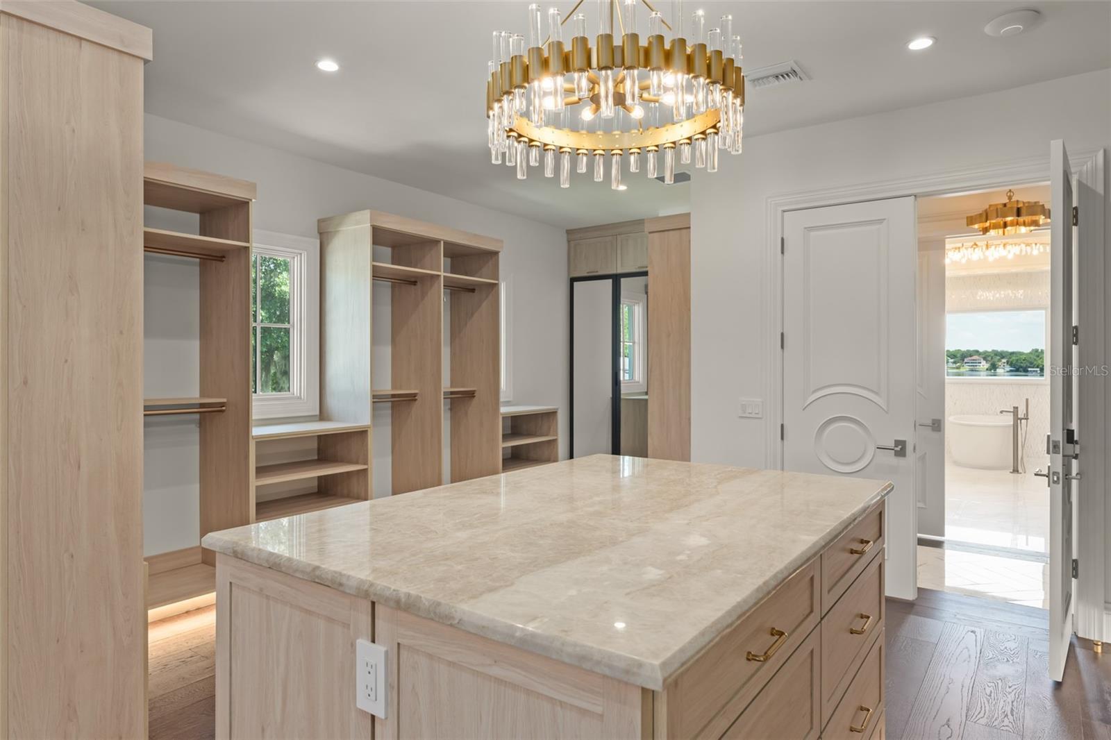 LAKE DOWN POINTE 50 42 - Residential
