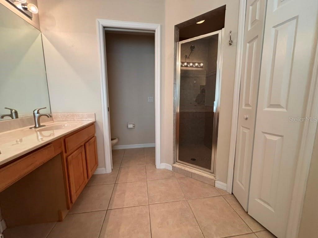 VISTA LAKES VILLAGES N-4 & N-5 - Residential Lease