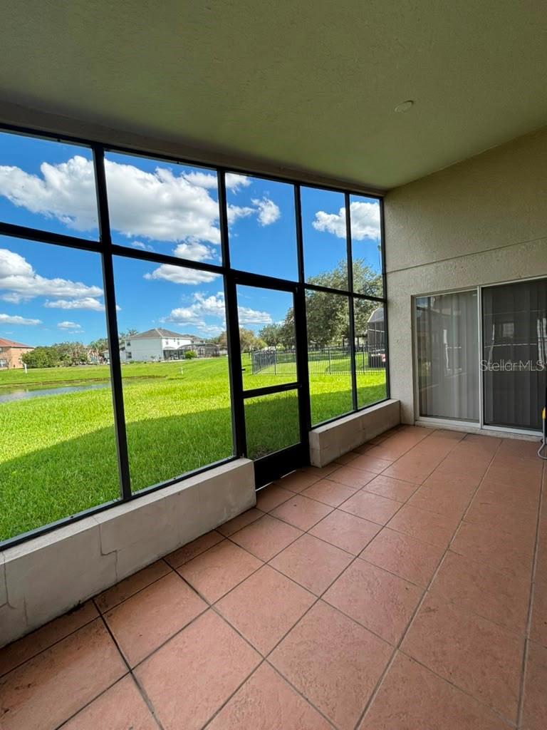 VISTA LAKES VILLAGES N-4 & N-5 - Residential Lease