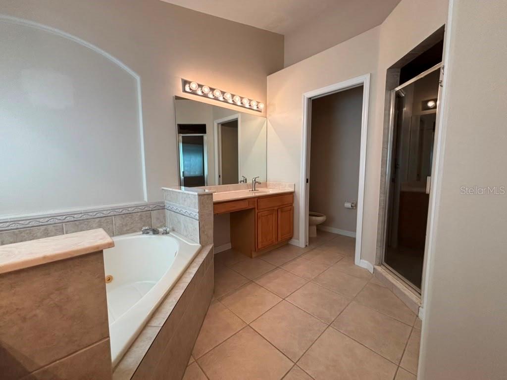 VISTA LAKES VILLAGES N-4 & N-5 - Residential Lease