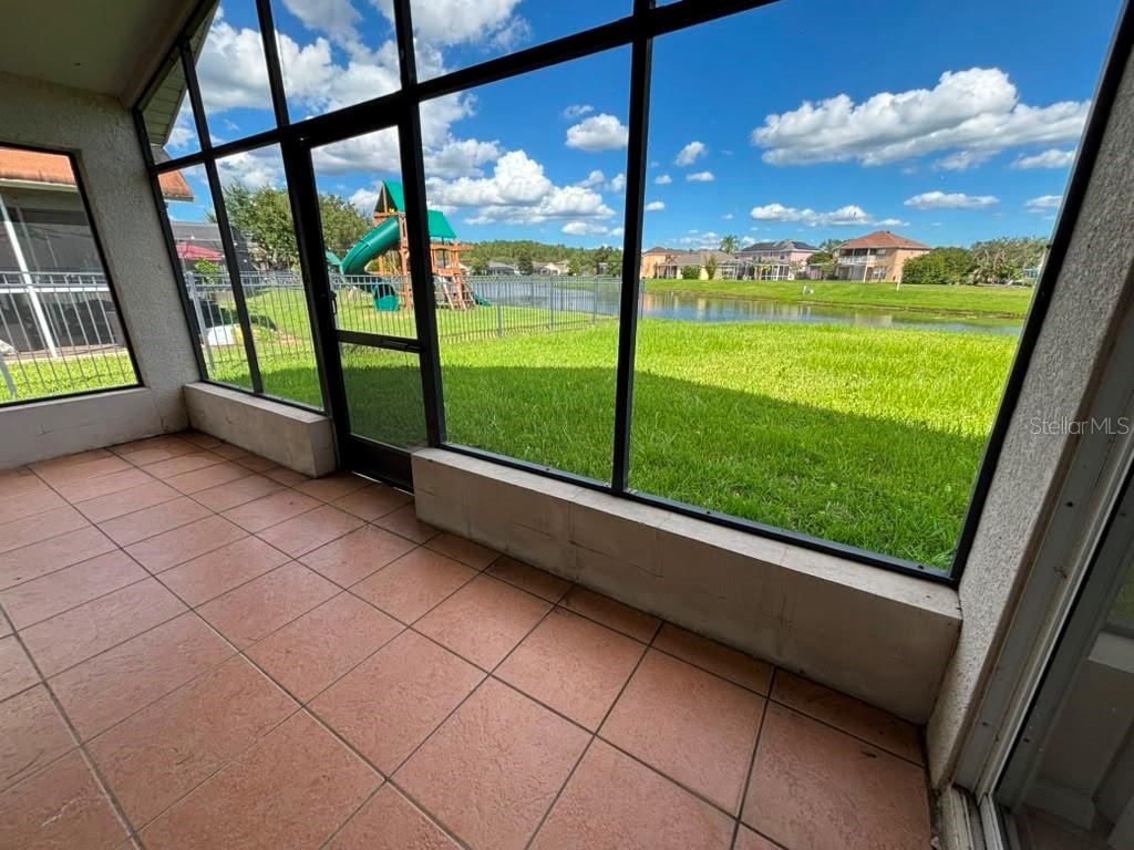 VISTA LAKES VILLAGES N-4 & N-5 - Residential Lease