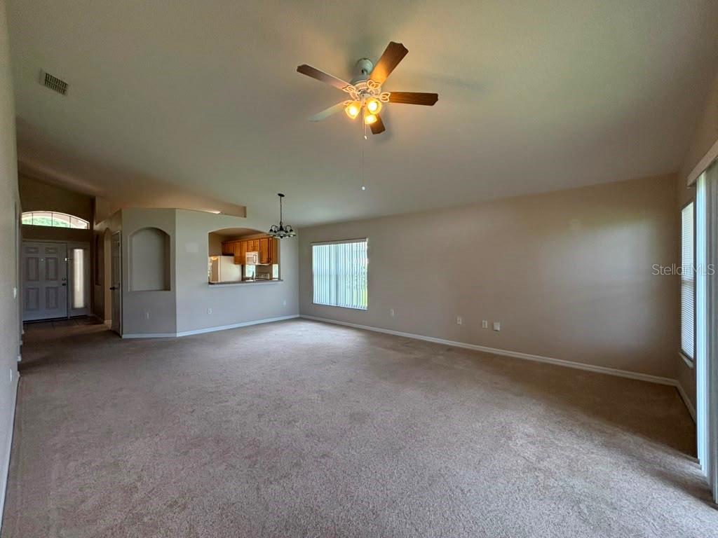 VISTA LAKES VILLAGES N-4 & N-5 - Residential Lease