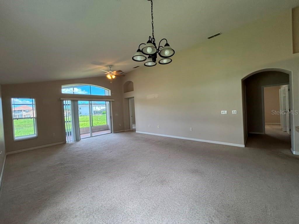 VISTA LAKES VILLAGES N-4 & N-5 - Residential Lease