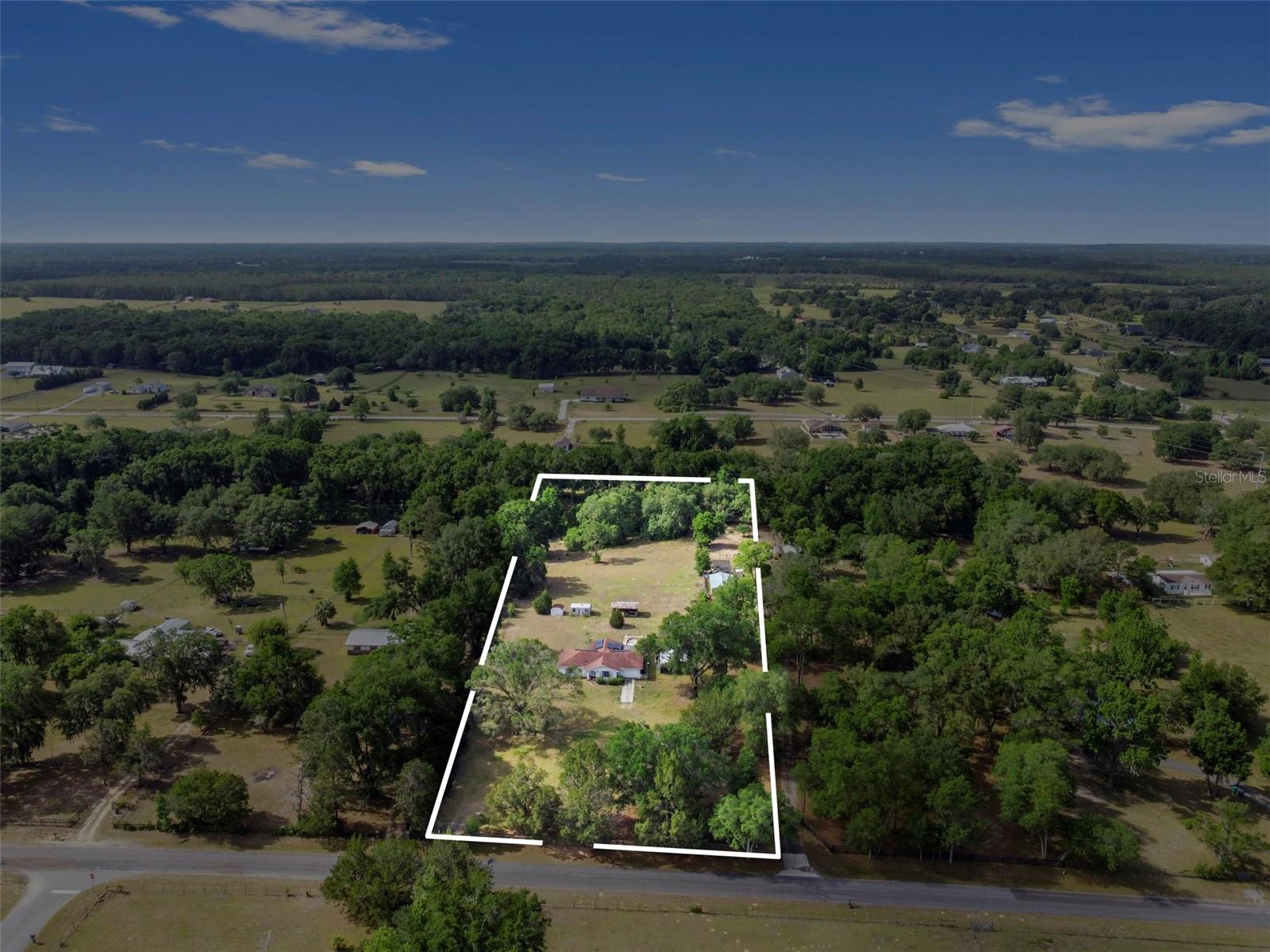 DERBY OAKS - Residential