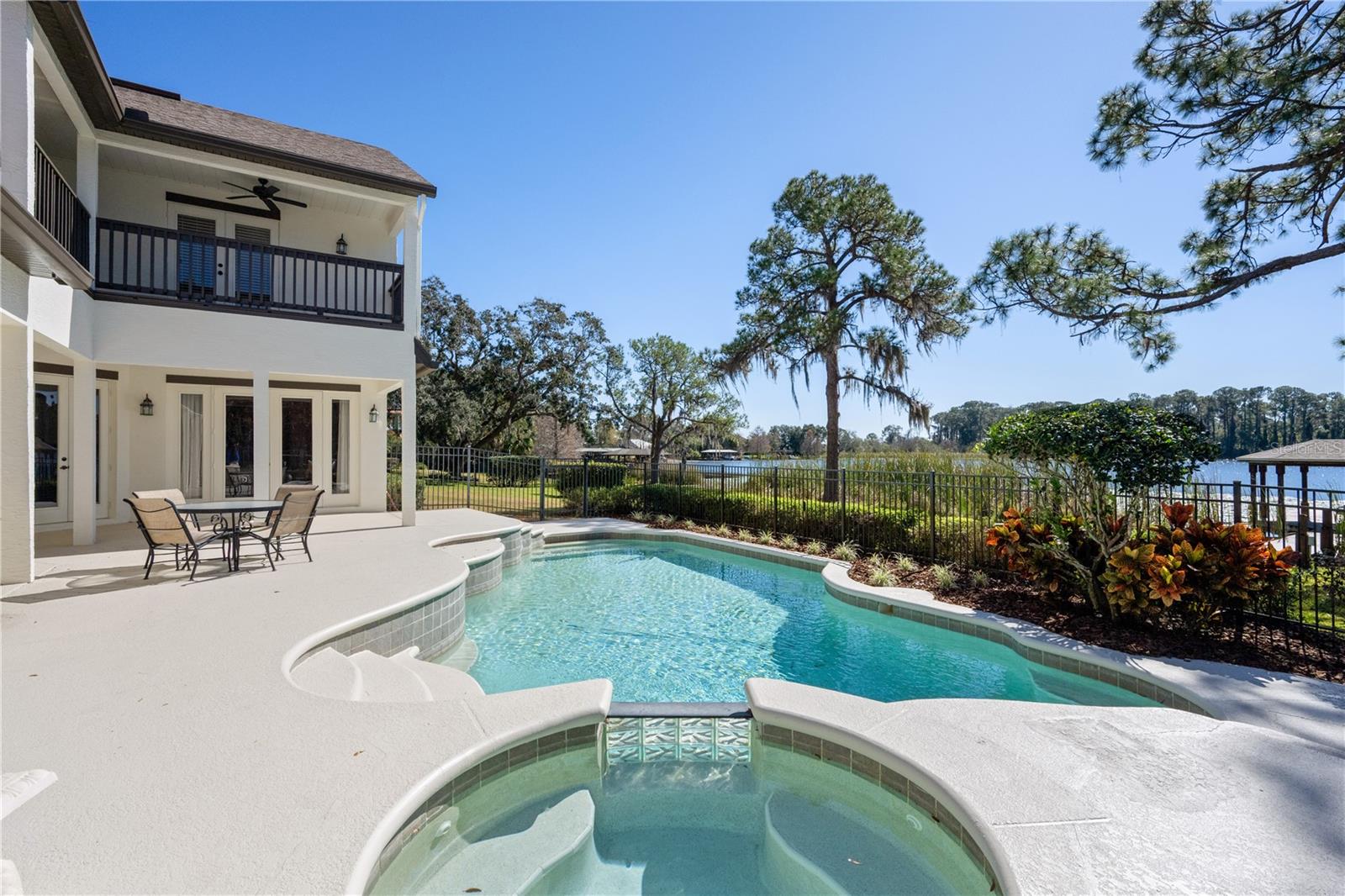LAKE DOWN ESTATES - Residential