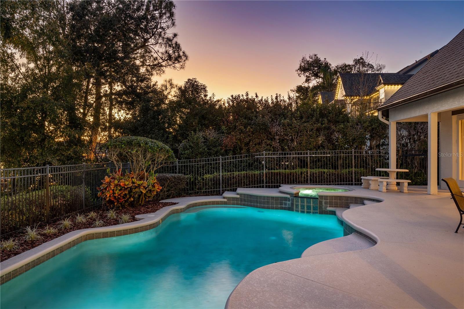 LAKE DOWN ESTATES - Residential