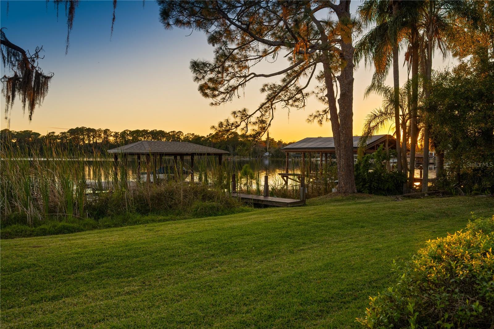 LAKE DOWN ESTATES - Residential