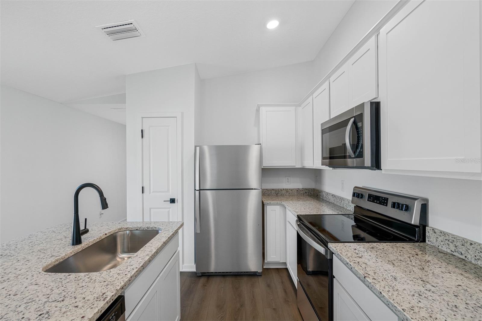SPRING HILL - Residential