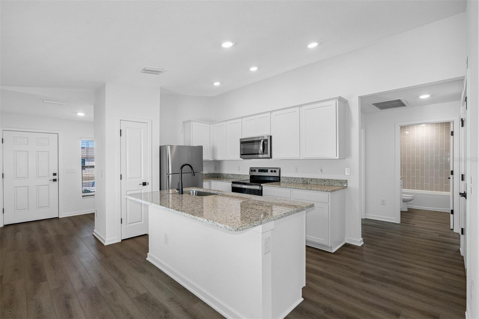 SPRING HILL - Residential