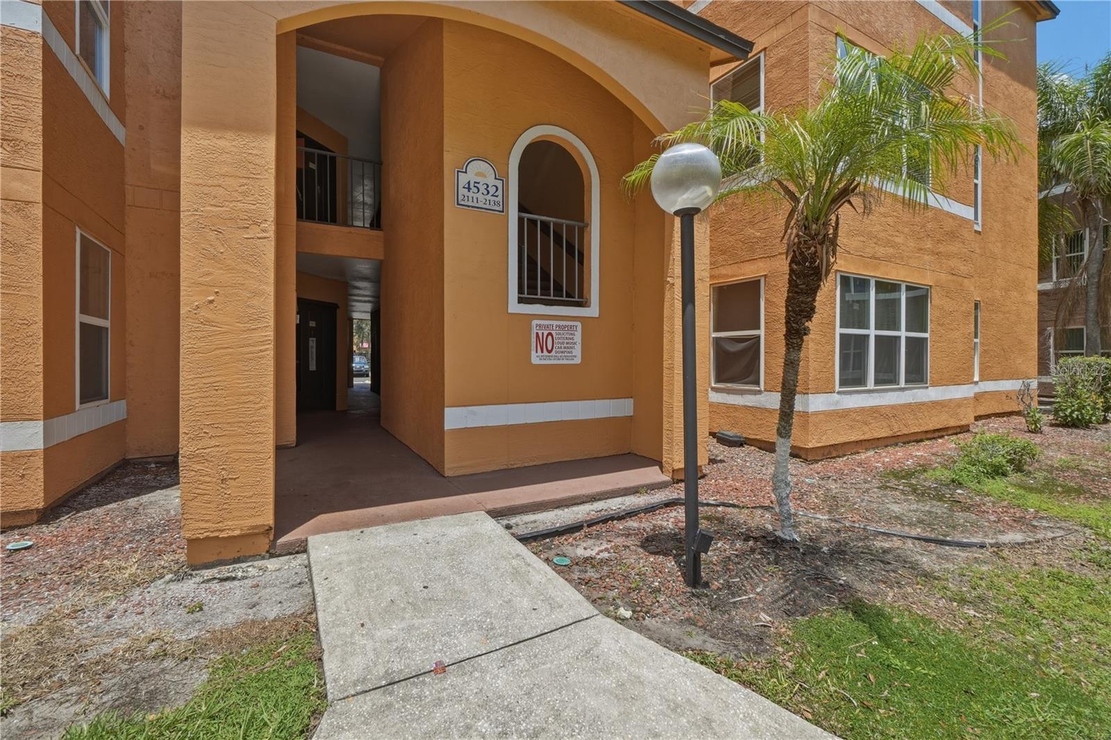 VENETIAN PLACE - Residential