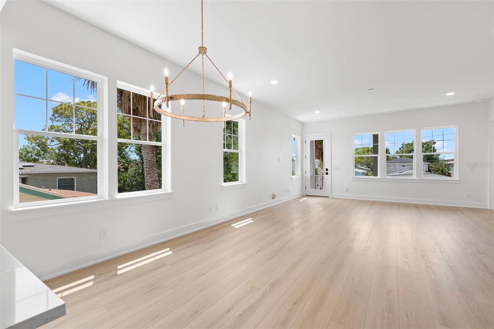 SHOREACRES CENTER - Residential