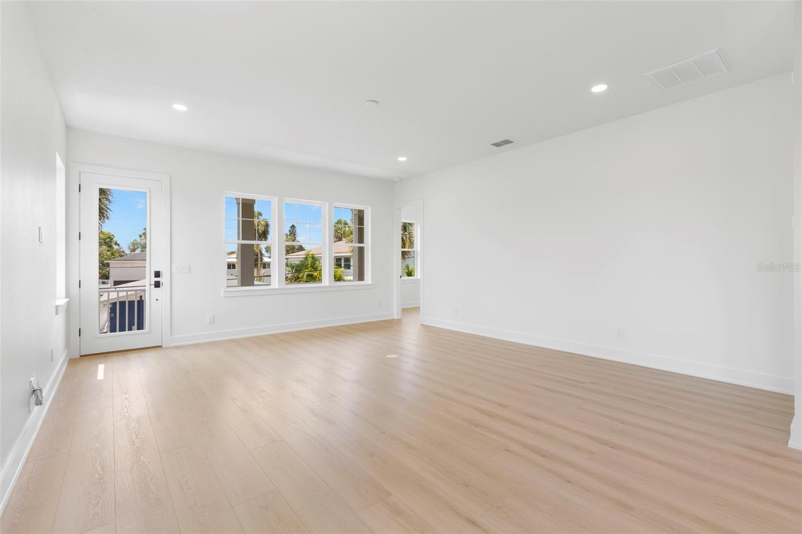 SHOREACRES CENTER - Residential