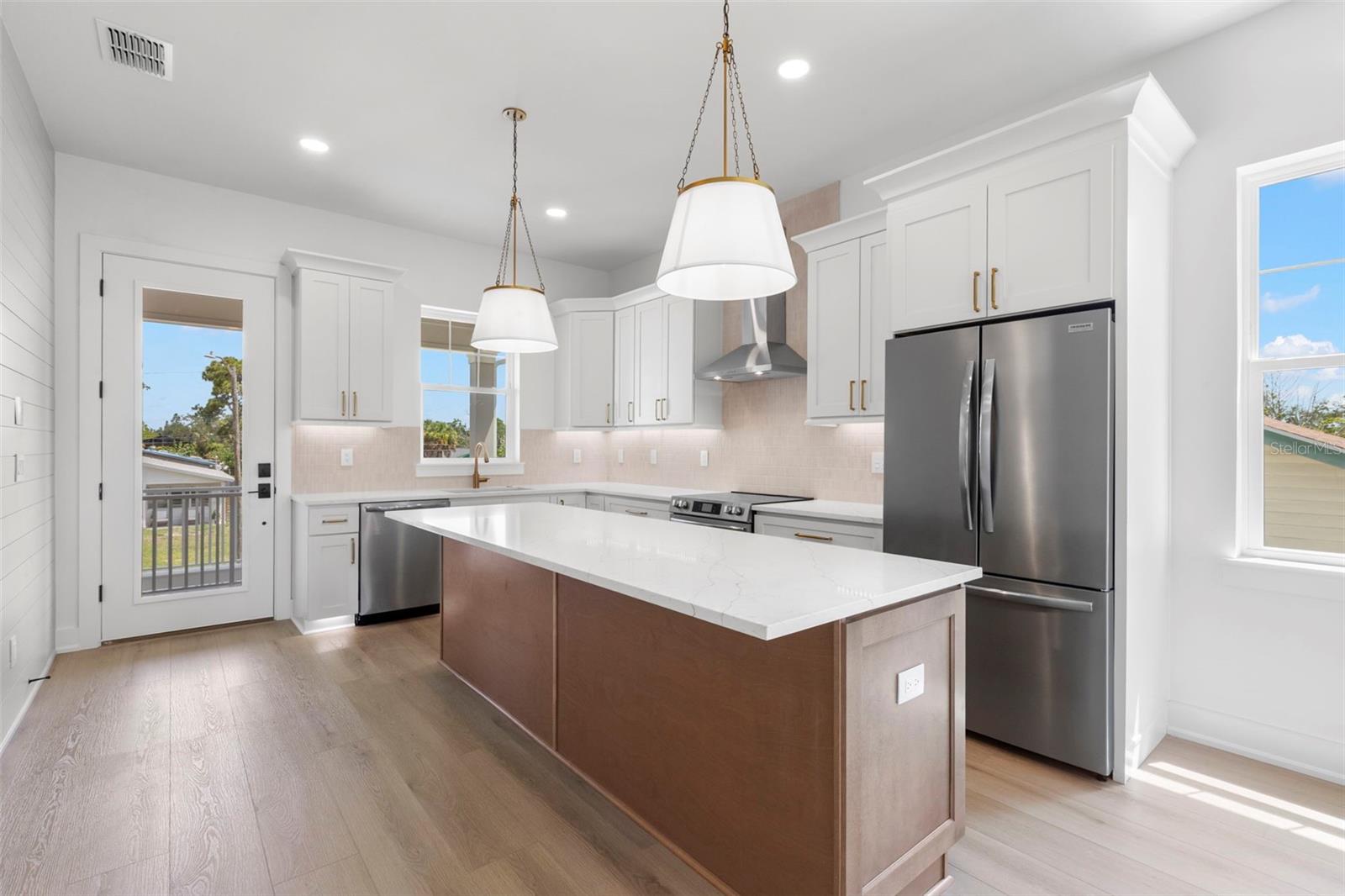 SHOREACRES CENTER - Residential