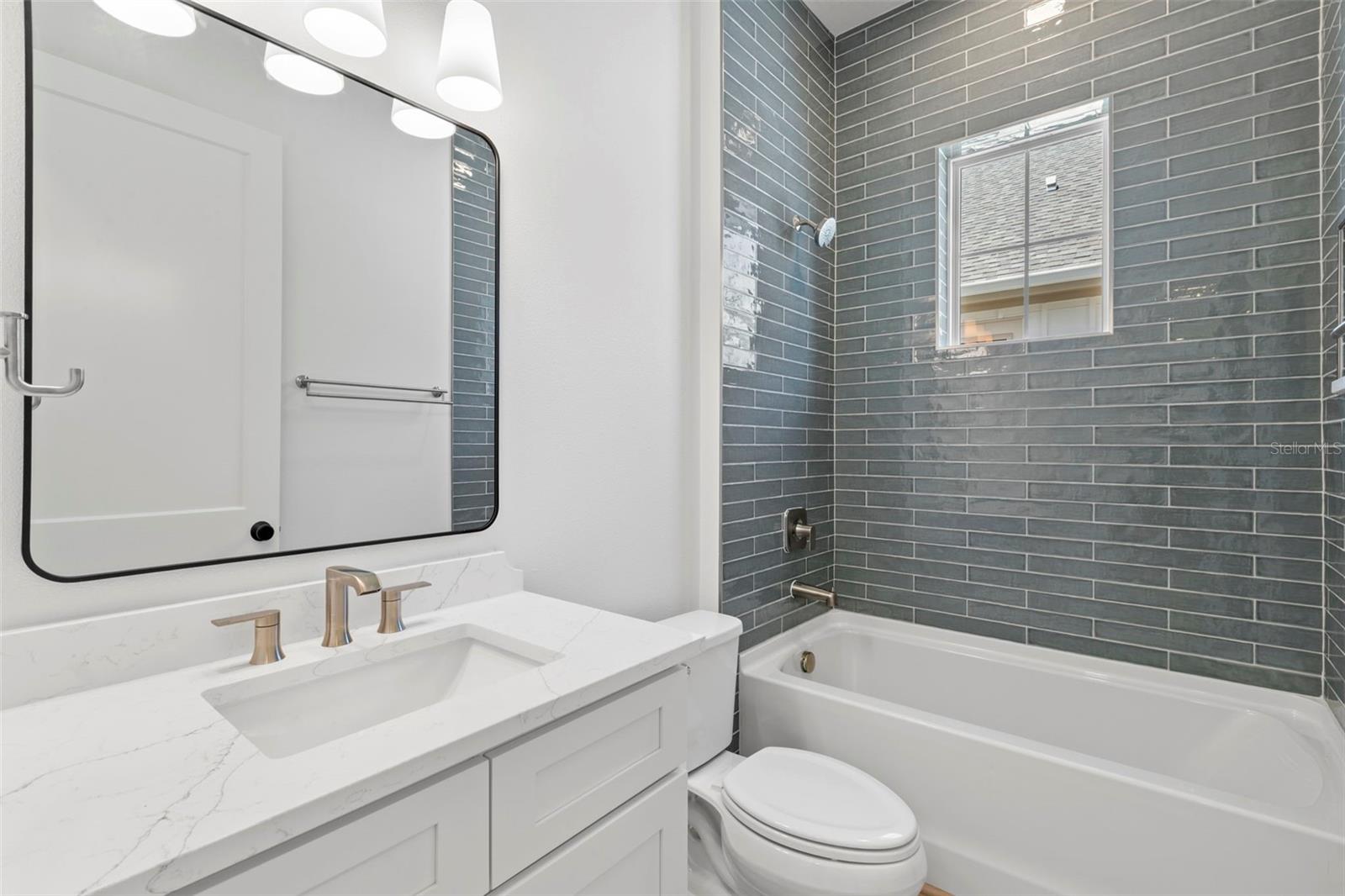 SHOREACRES CENTER - Residential