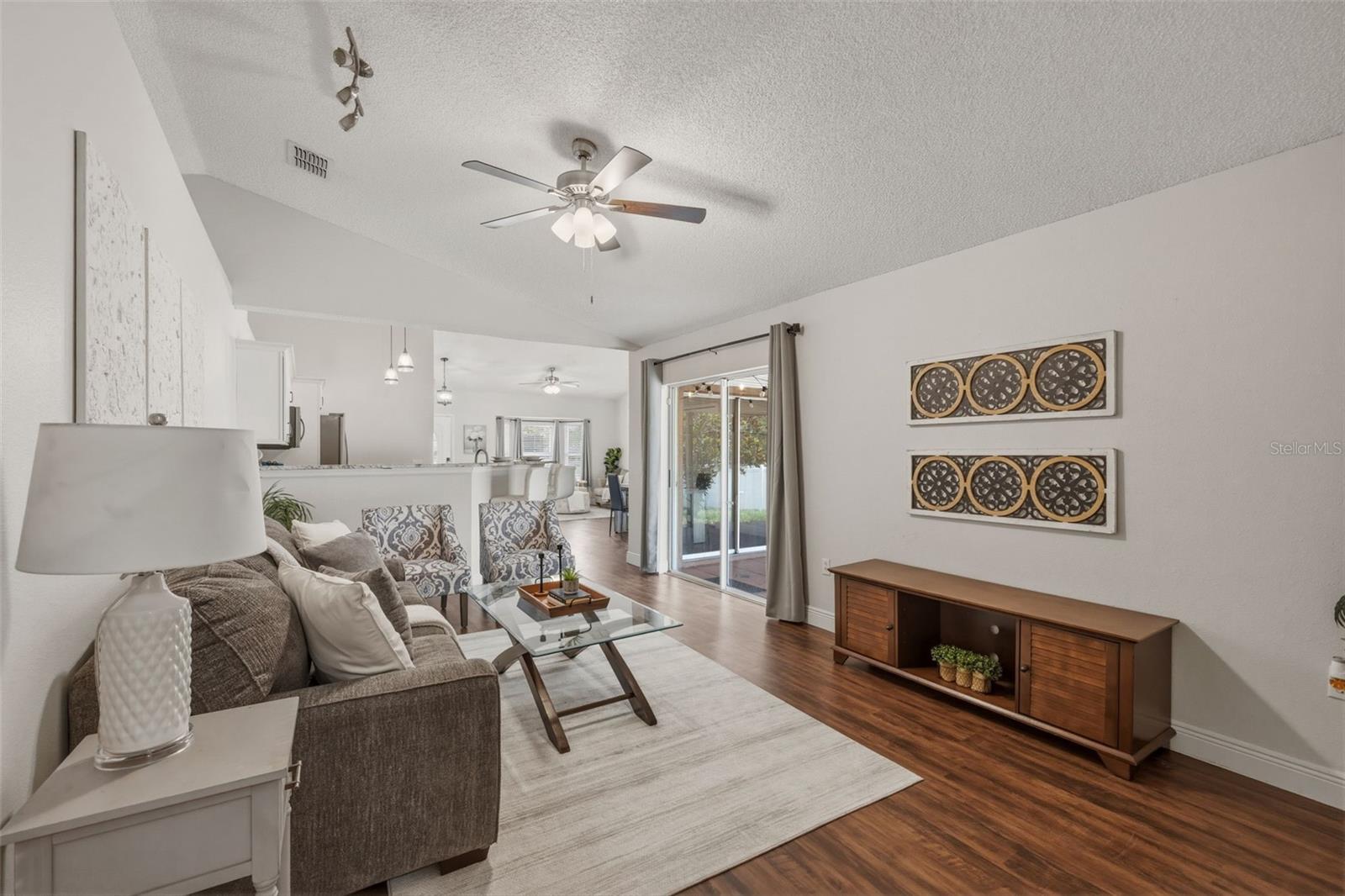 SPRING HILL - Residential