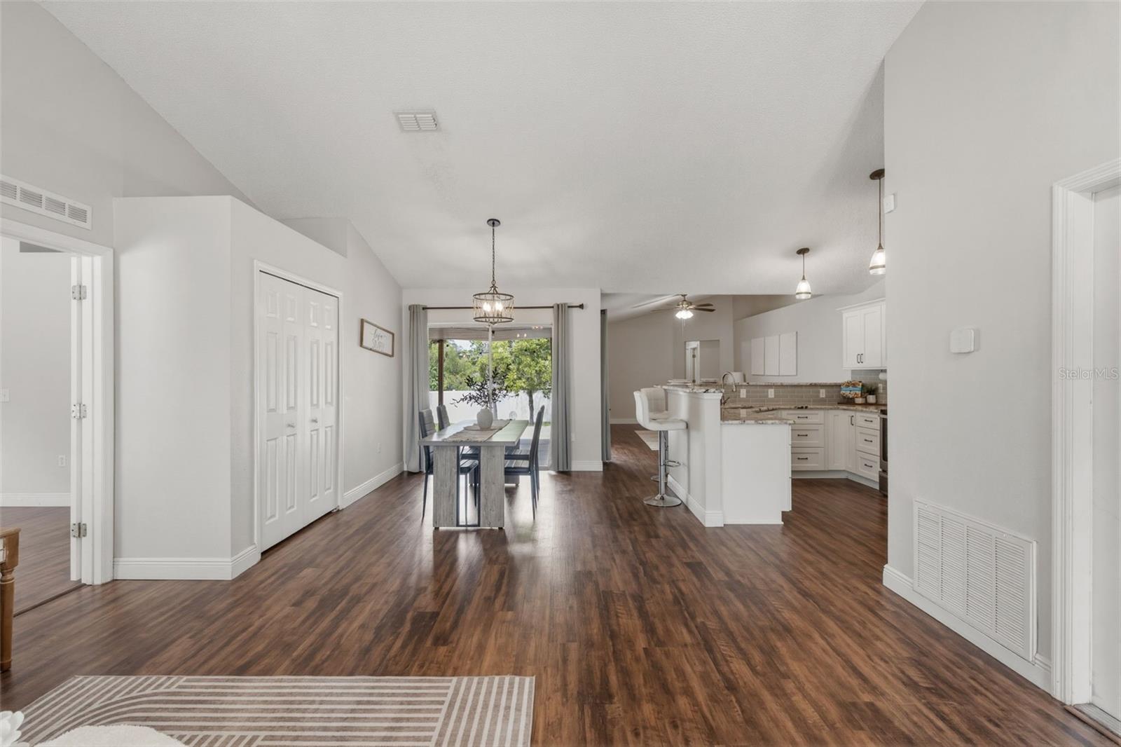 SPRING HILL - Residential