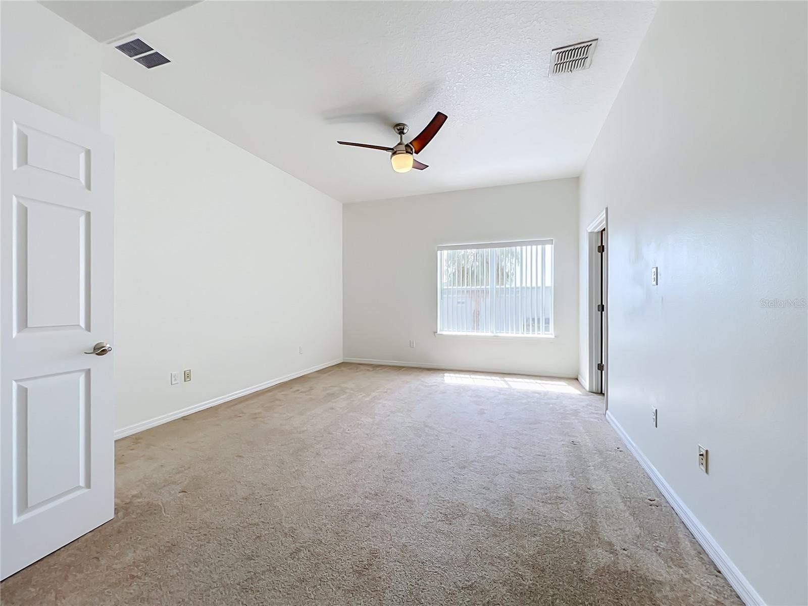 AVALON PARK LIVE/WORK UNS - Residential Lease